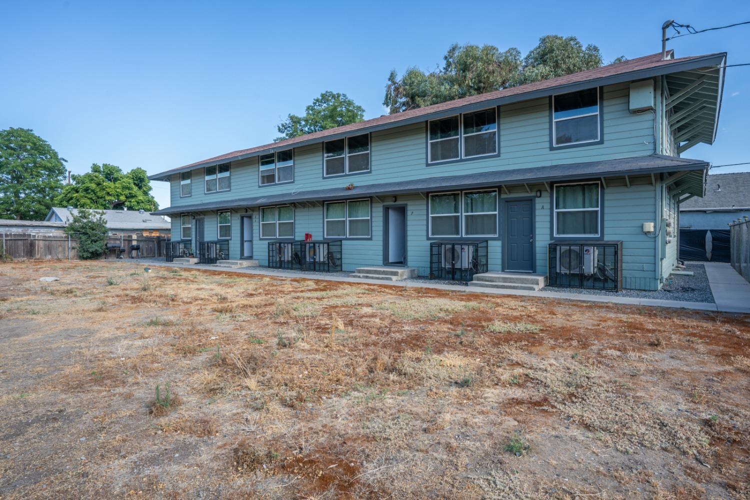 Multi Family in Fresno - photo 2