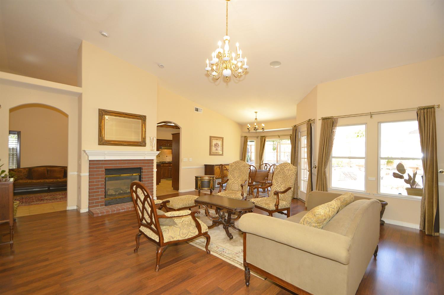 Single Family in Fresno - photo 3