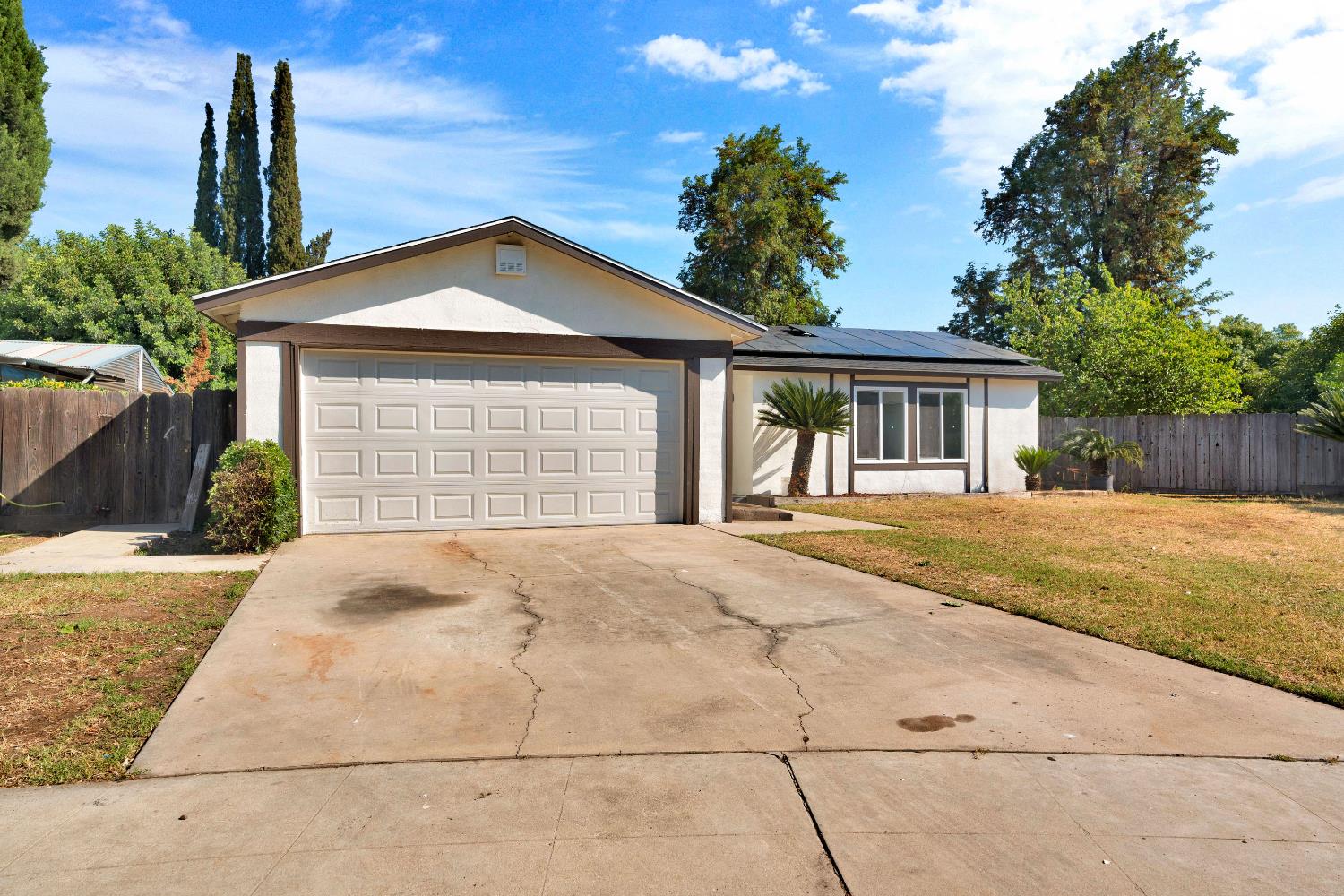 Single Family in Fresno - photo 3