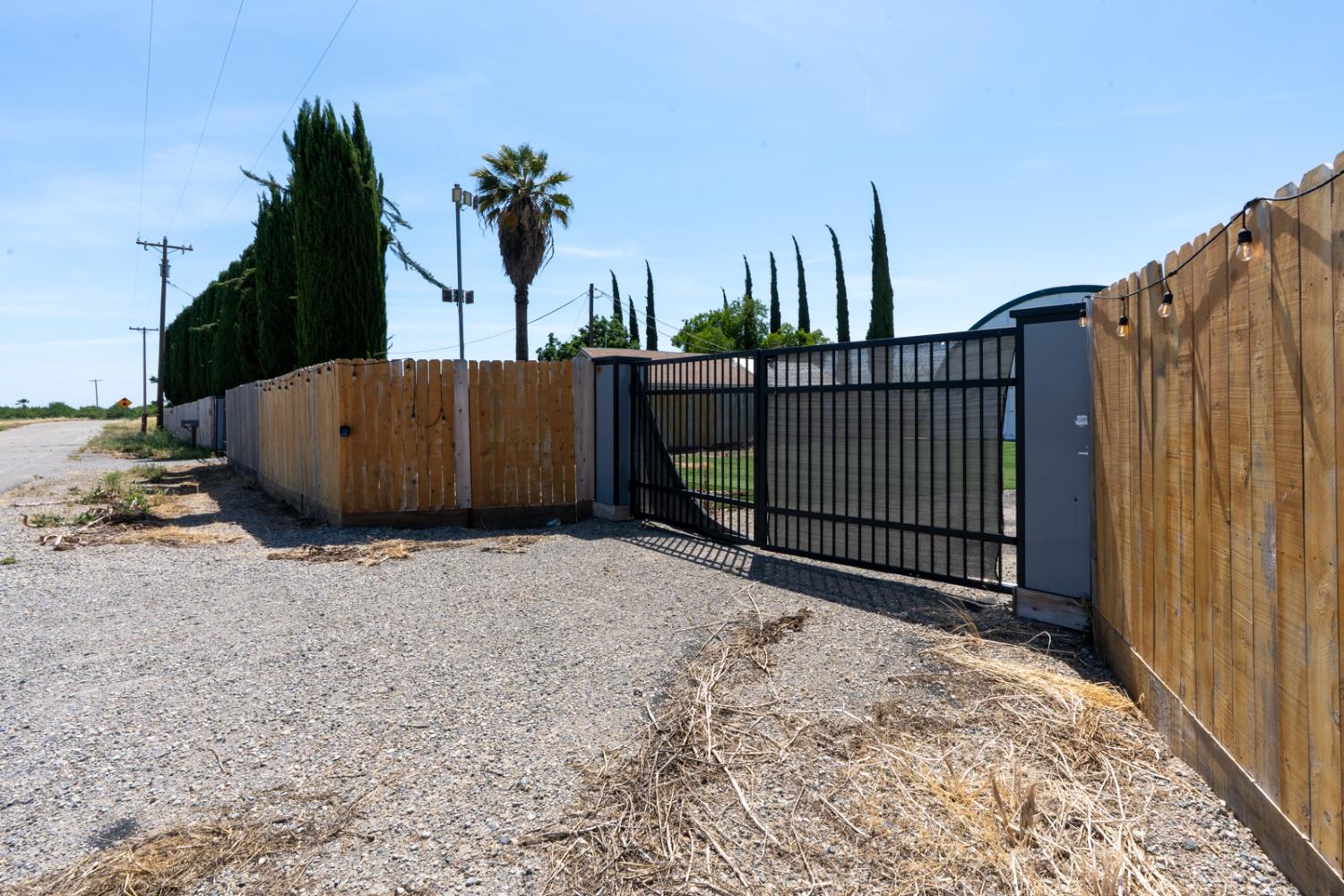 Duplex in Le Grand - photo 2