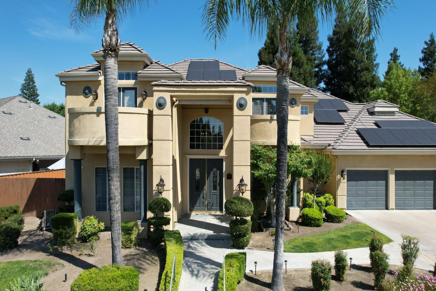 Single Family in Fresno - photo 3