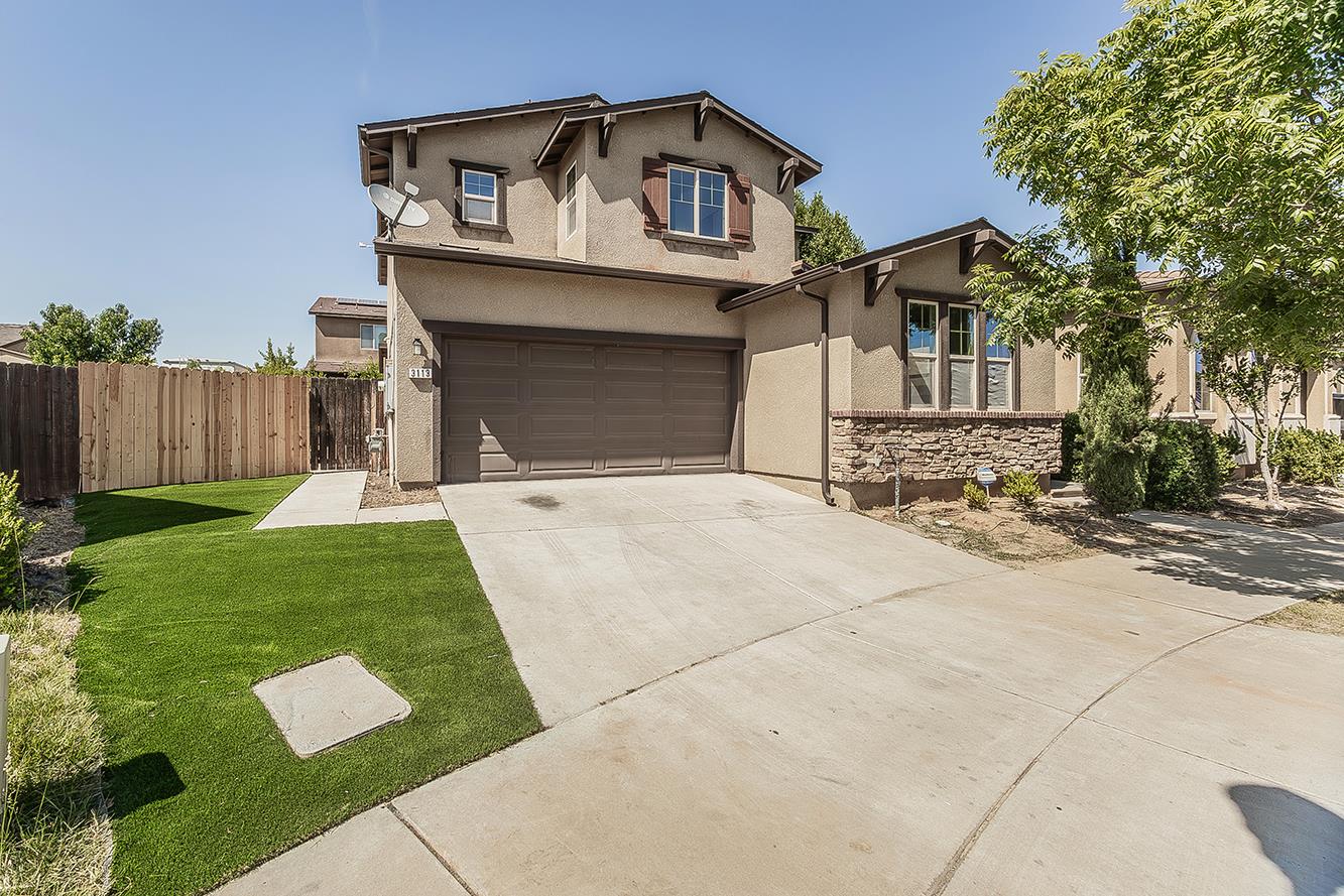 Single Family in Clovis - photo 2