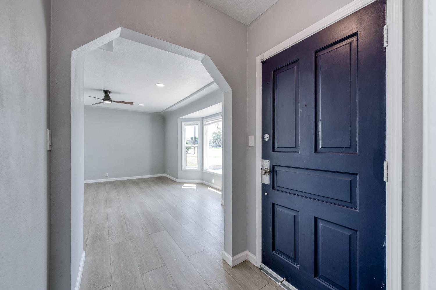 Single Family in Fresno - photo 3