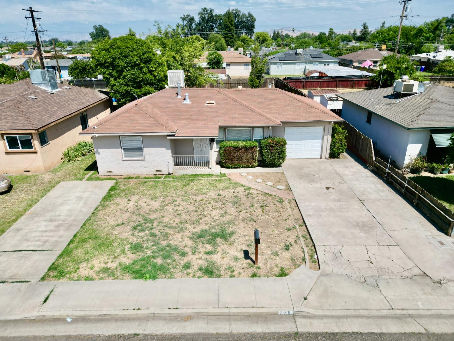 Single Family in Farmersville - main photo