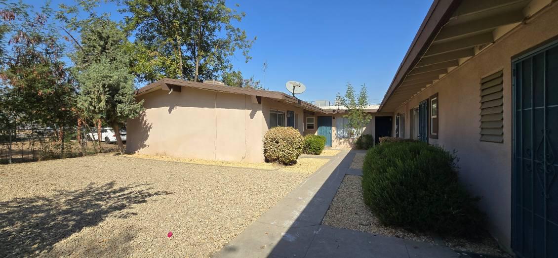 Multi Family in Fresno - photo 2