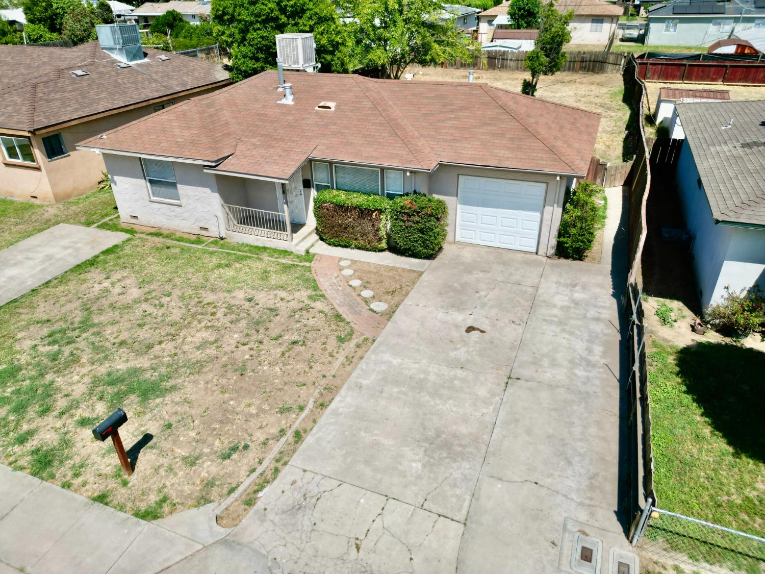 Single Family in Farmersville - photo 2