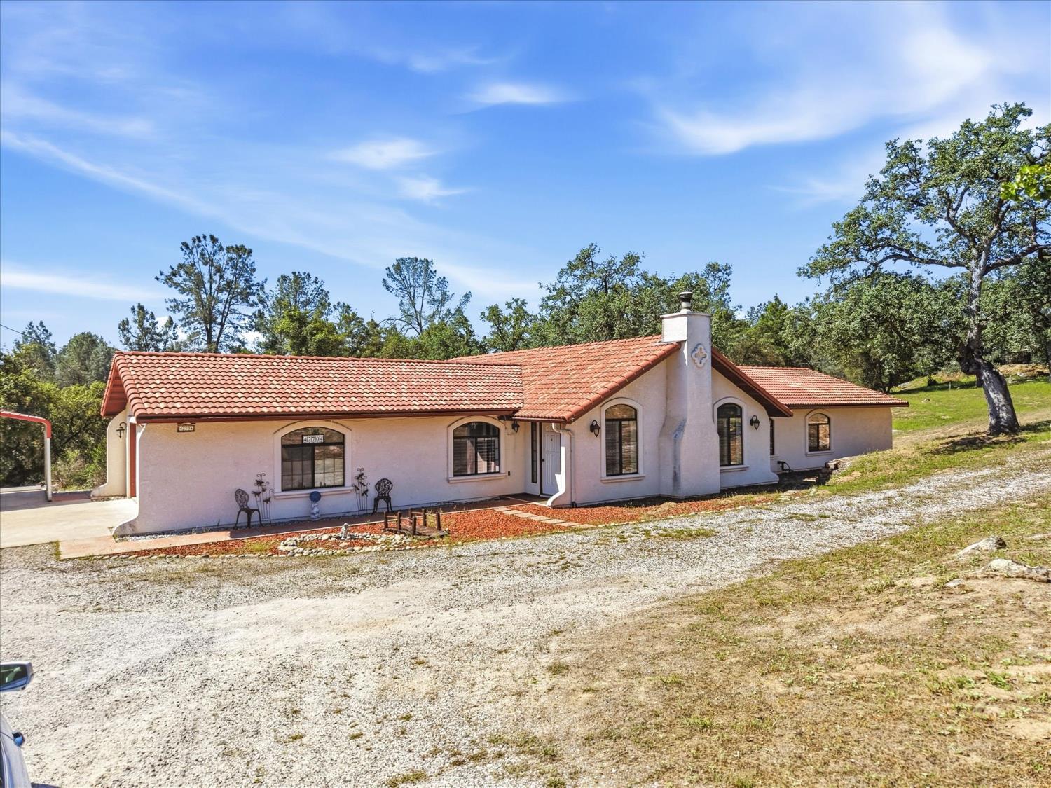 Single Family in Coarsegold - photo 2