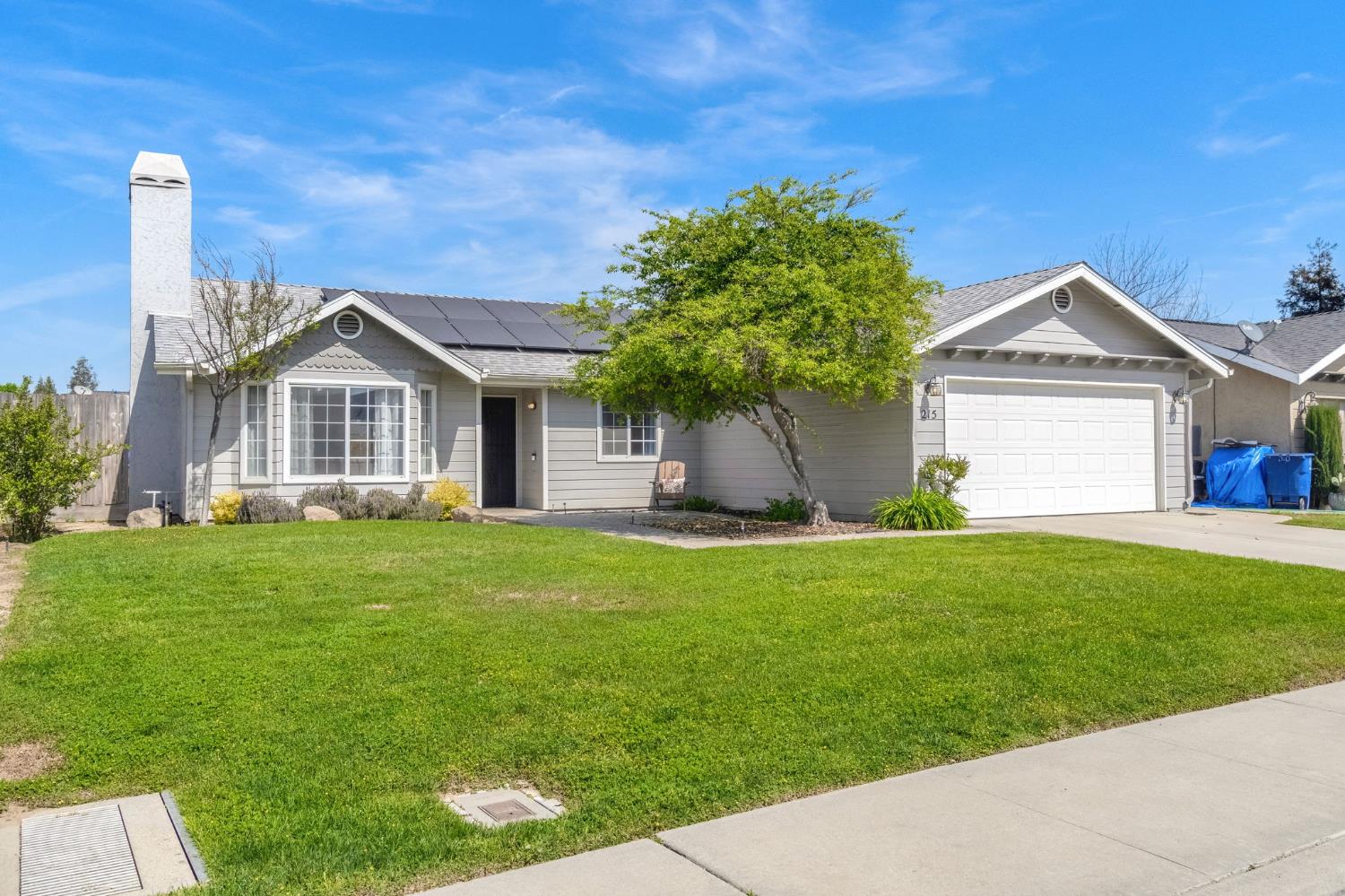 Single Family in Kingsburg - photo 3