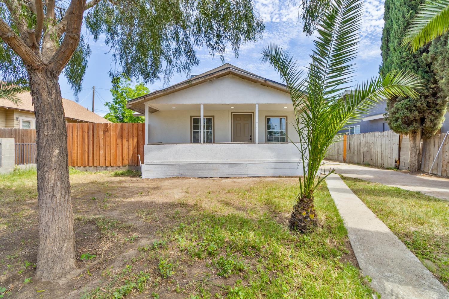Single Family in Visalia - main photo