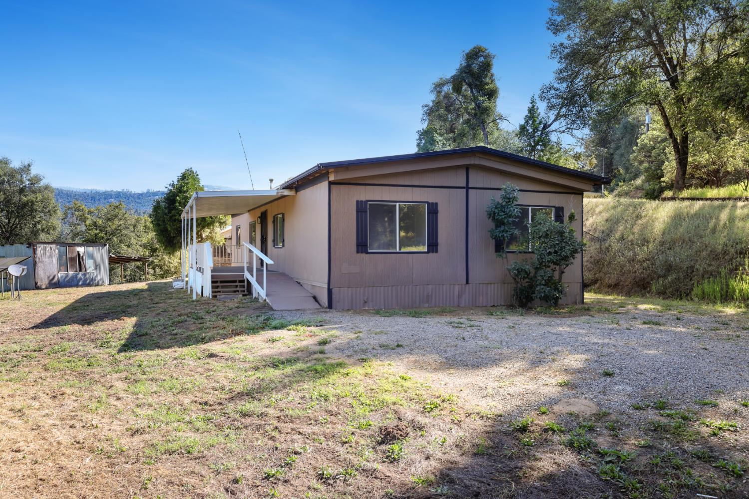 Mobile Home in Oakhurst - photo 2