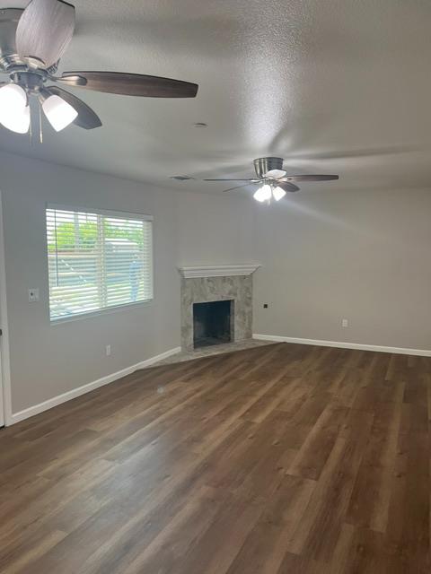 Single Family in Fresno - photo 3