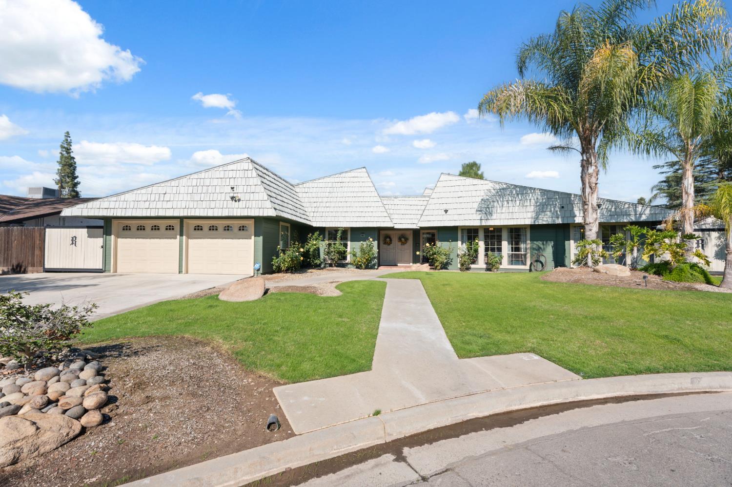 Single Family in Fresno - photo 3