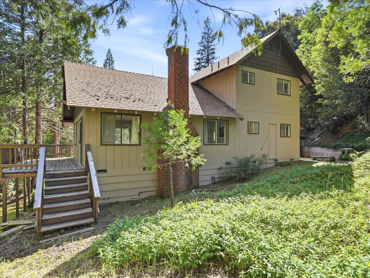 Single Family in Oakhurst - photo 2