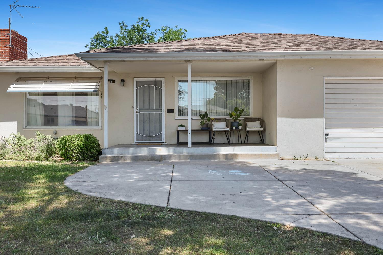 Single Family in Fresno - photo 3