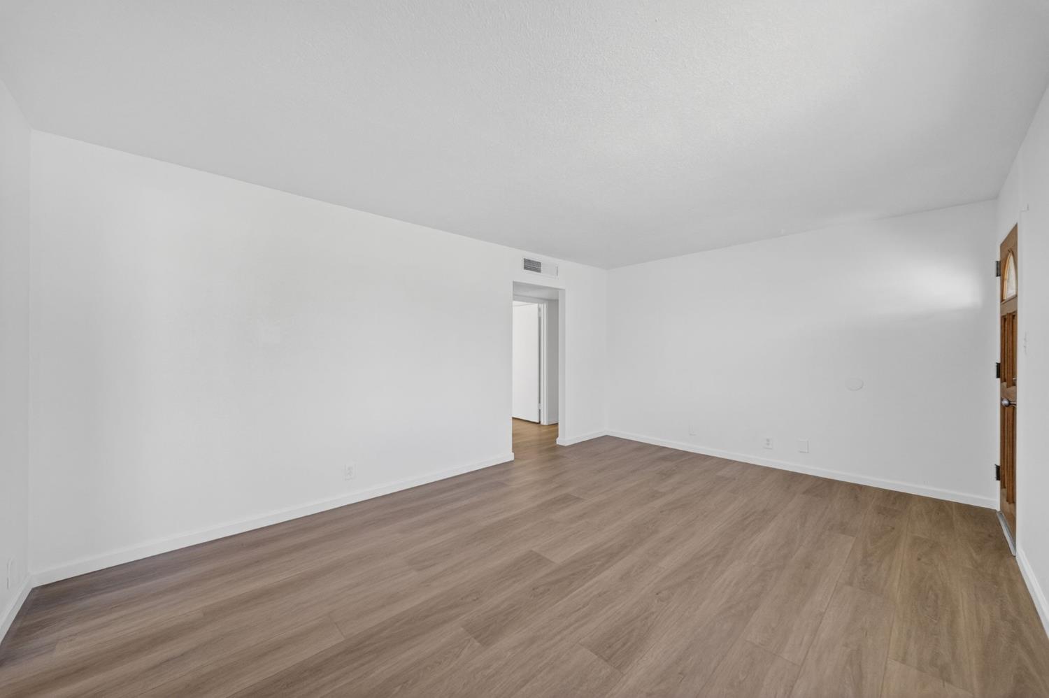 Single Family in Fresno - photo 3