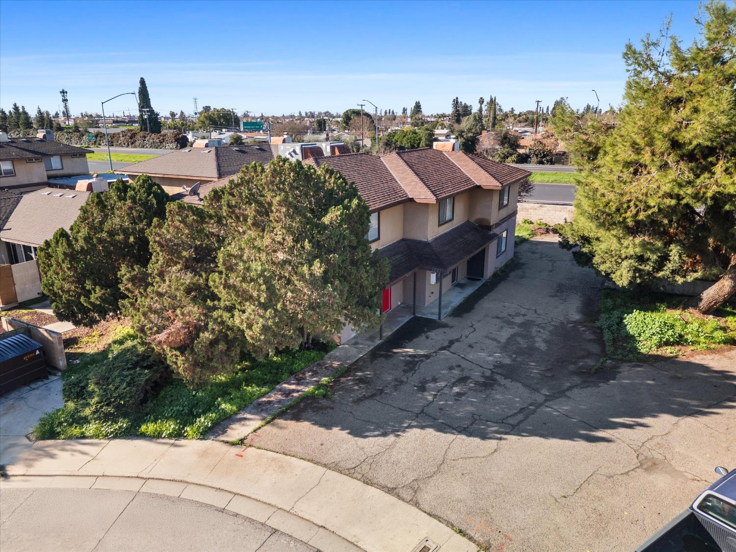 Triplex in Porterville - photo 3