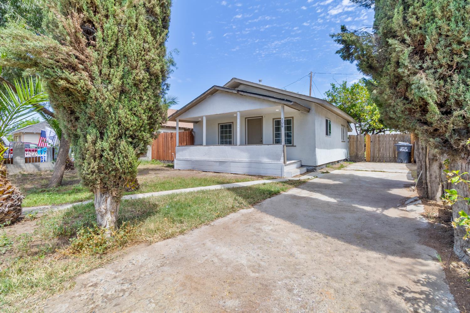Single Family in Visalia - photo 2