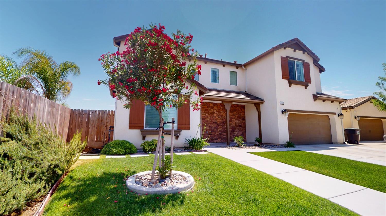 Single Family in Visalia - photo 3