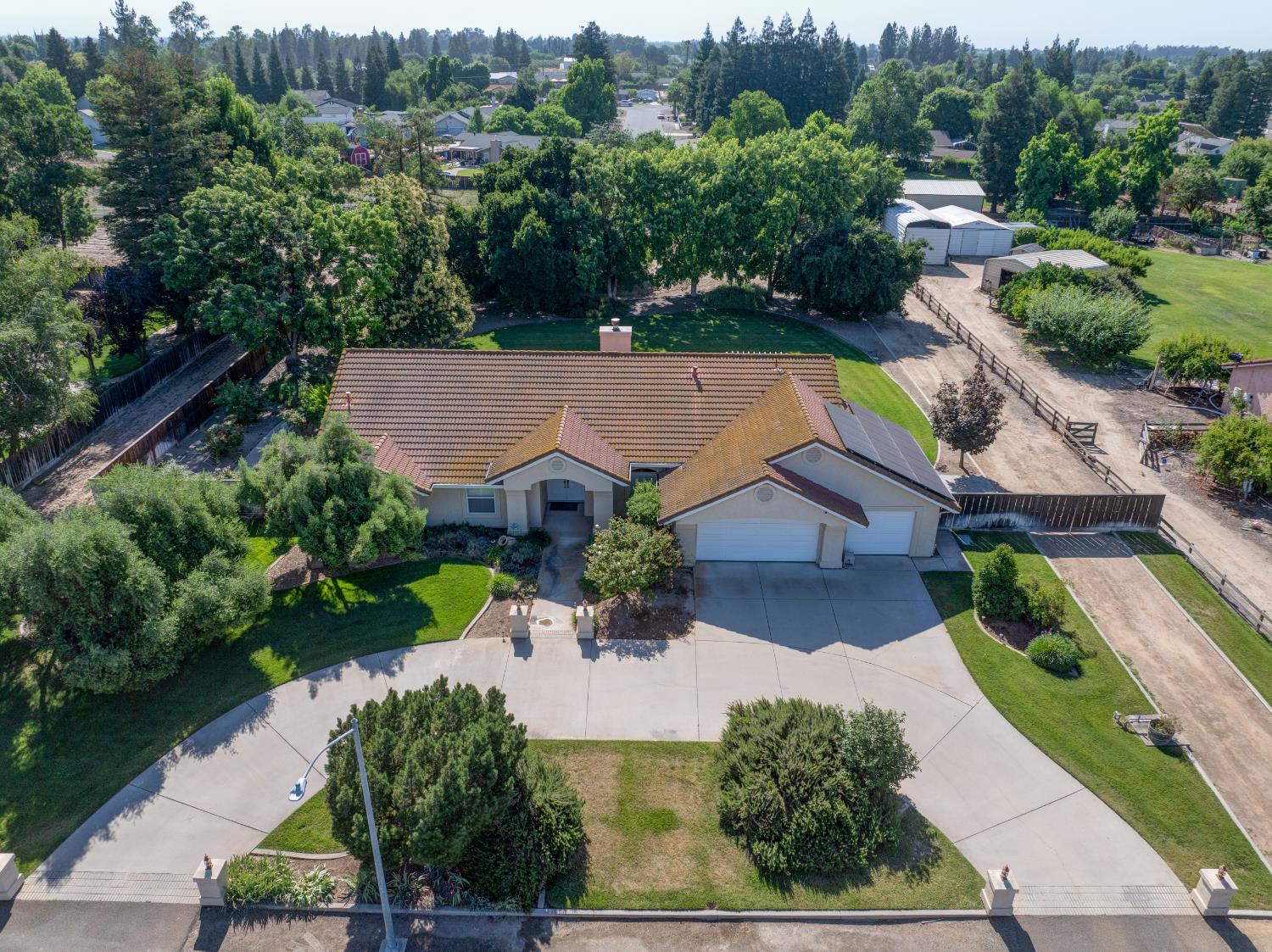 Single Family in Atwater - photo 3