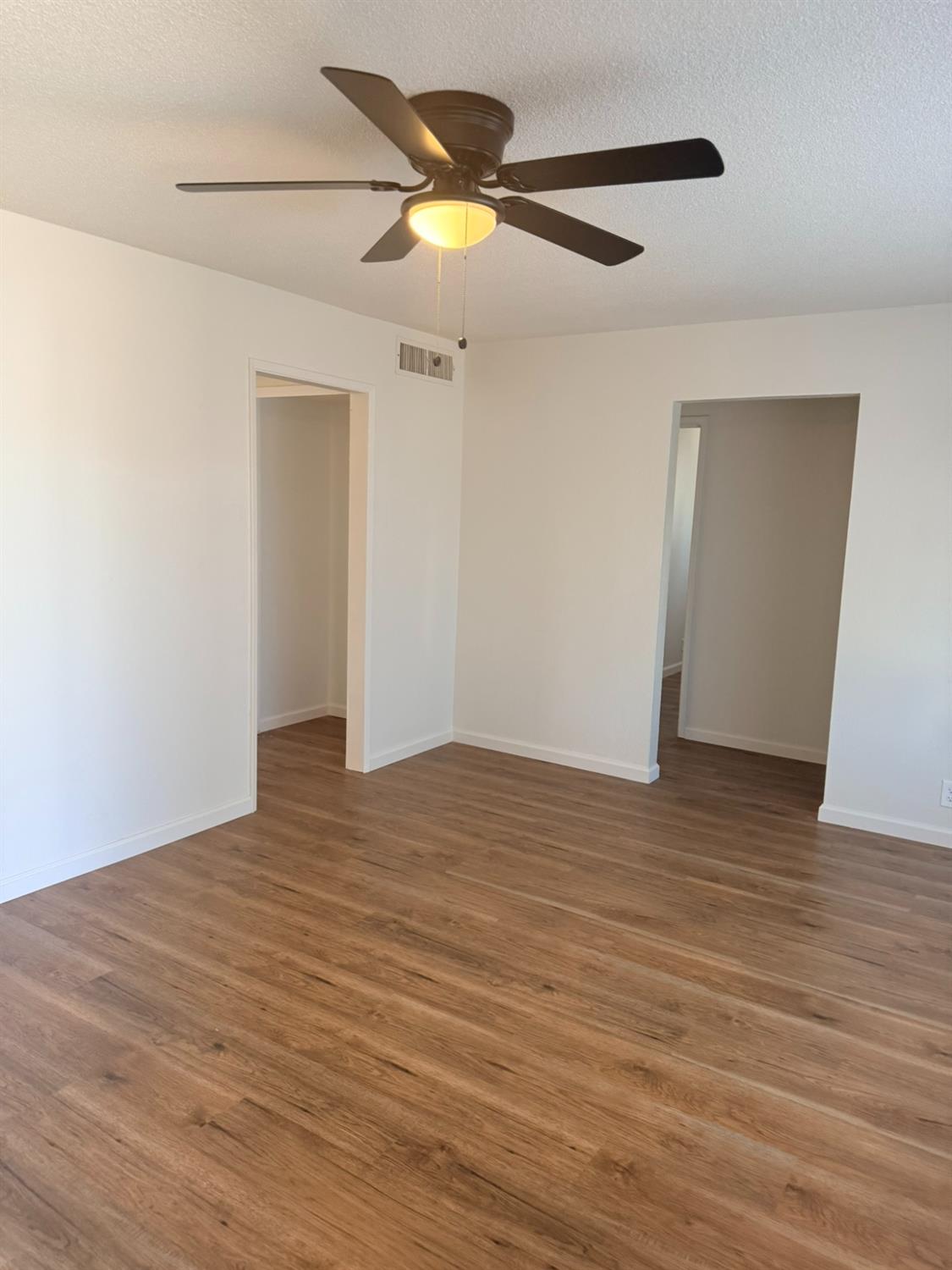 Single Family in Fresno - photo 2
