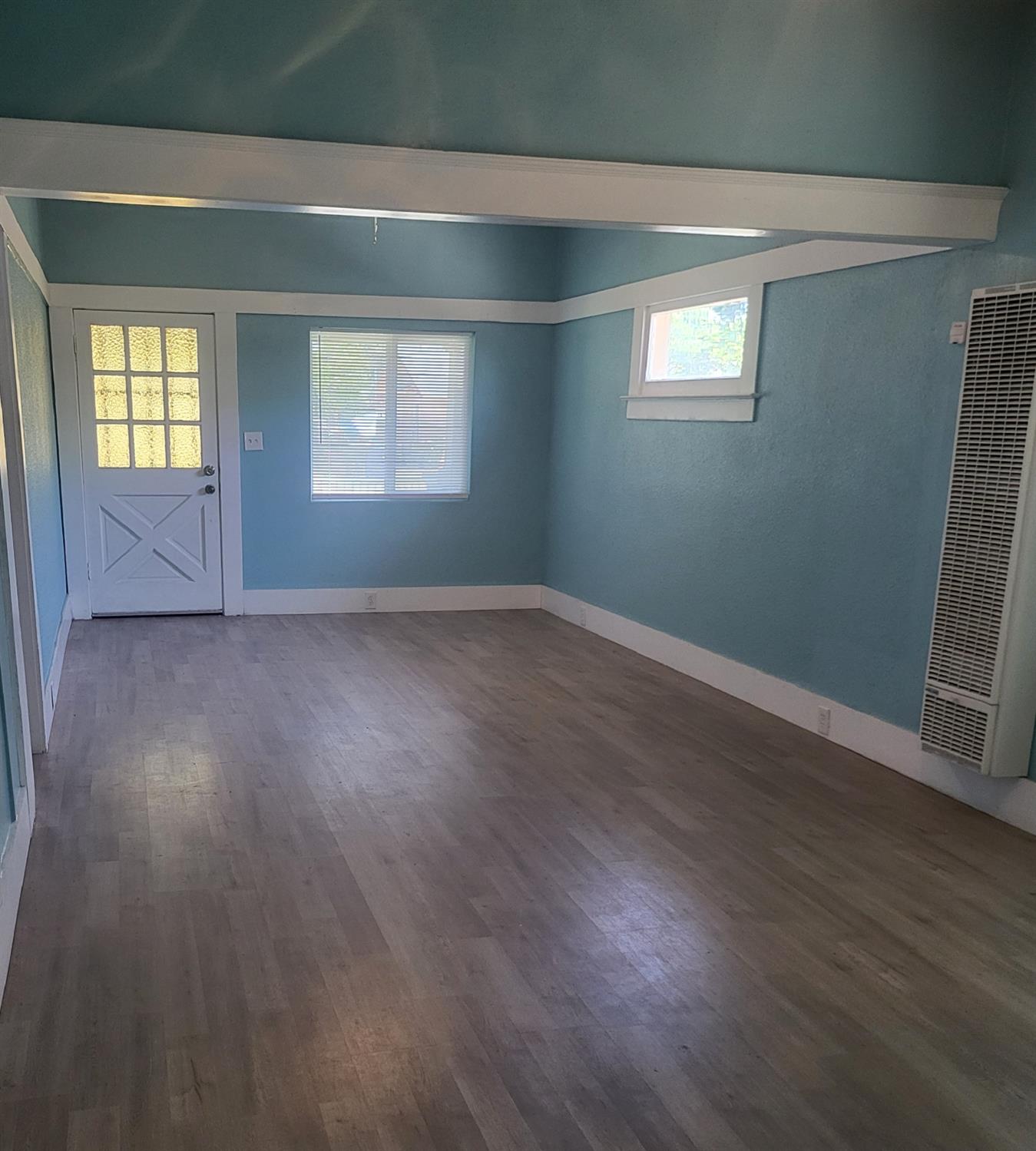 Single Family in Fresno - photo 3