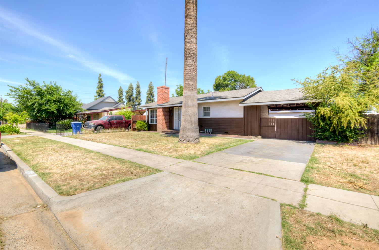 Single Family in Fresno - photo 3