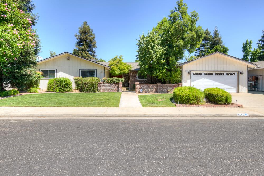 Single Family in Clovis - photo 3