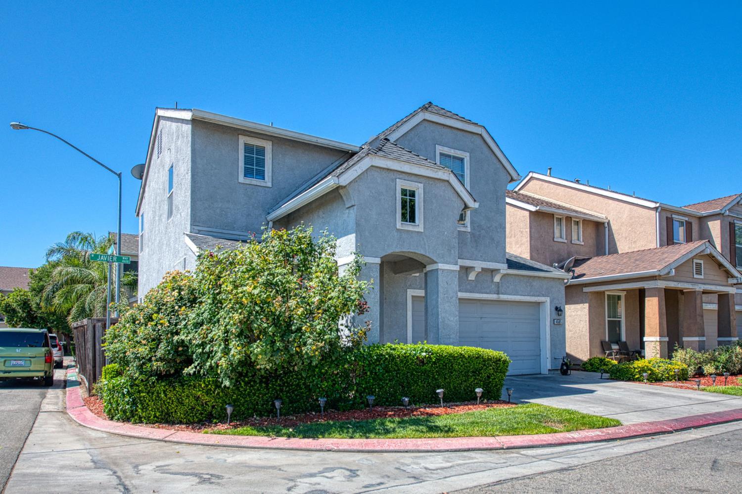 Single Family in Fresno - photo 3