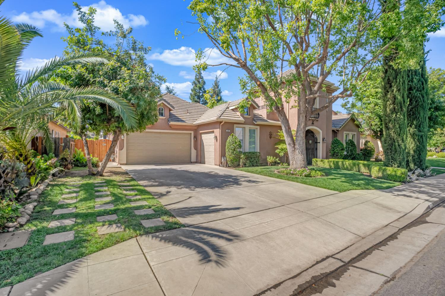 Single Family in Clovis - photo 2