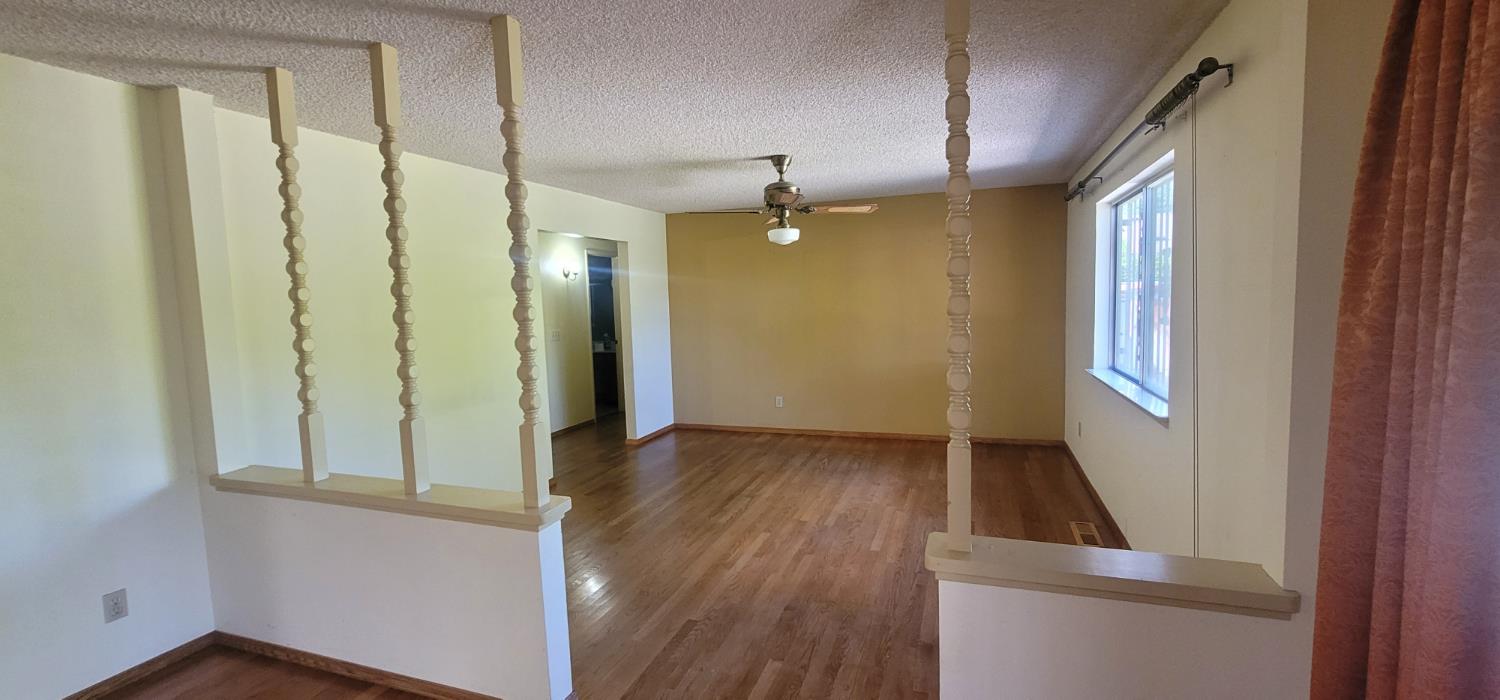 Single Family in Fresno - photo 3