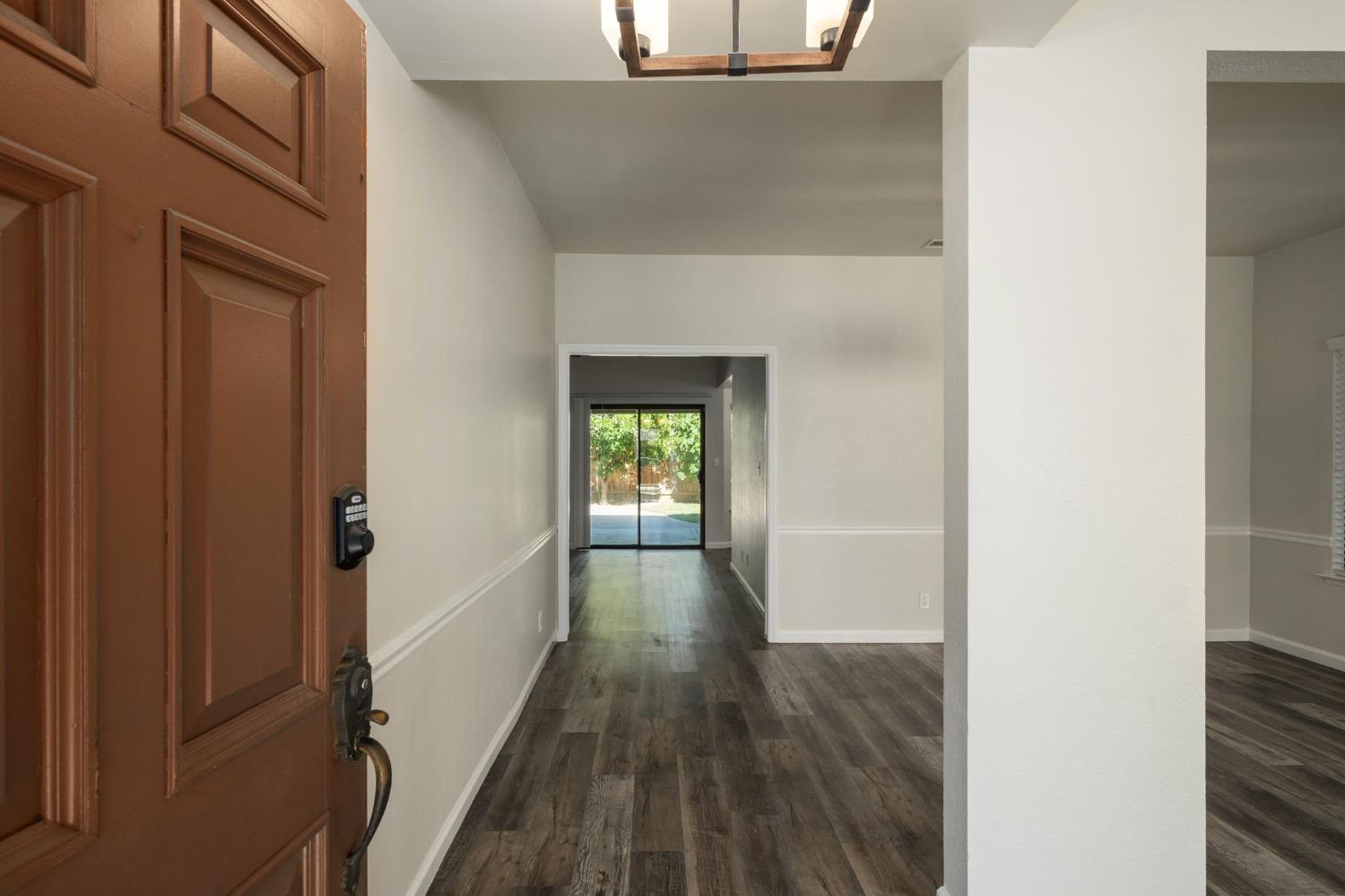 Single Family in Fresno - photo 3
