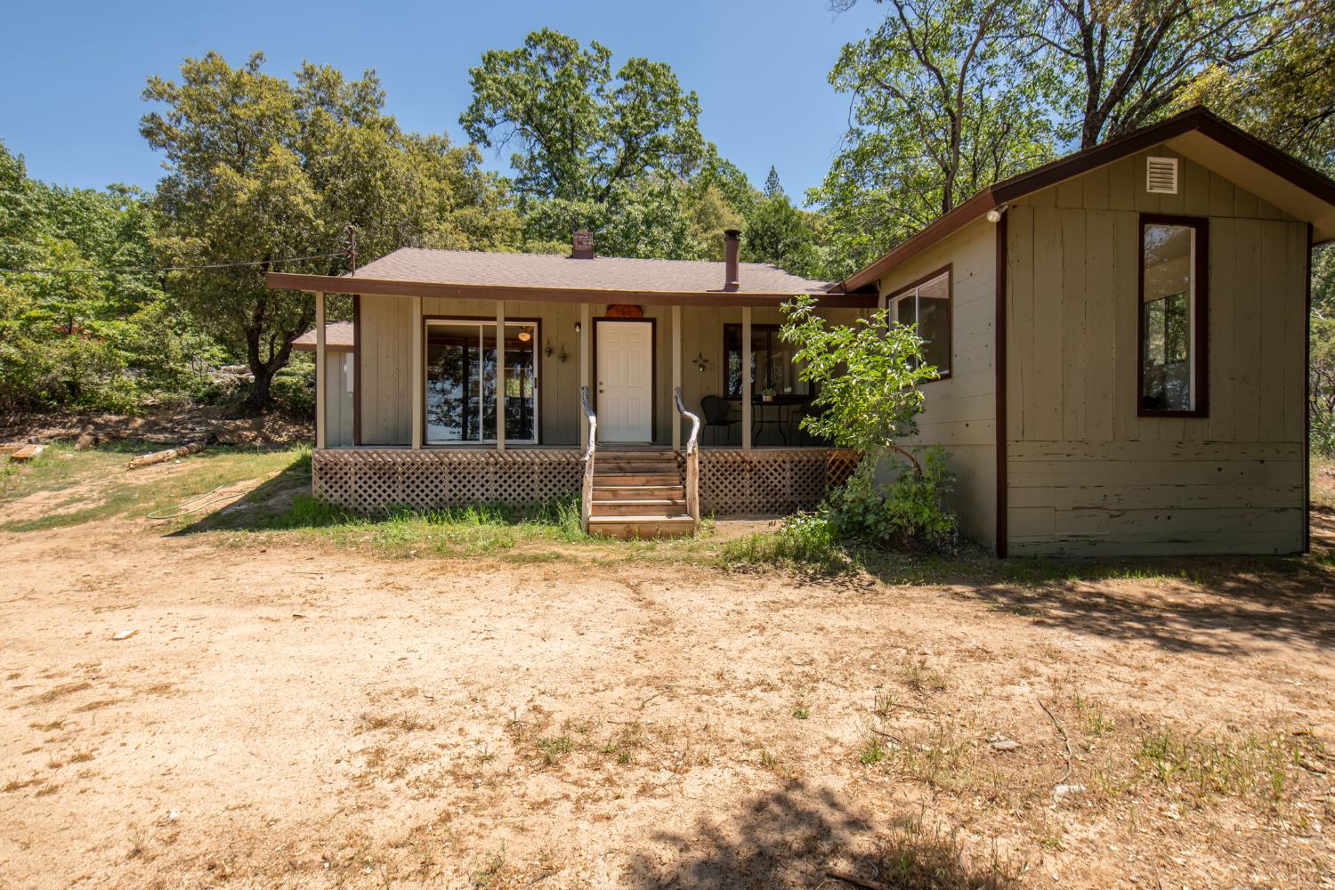 Single Family in Auberry - photo 2