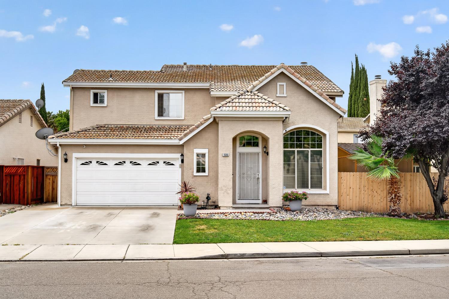 Single Family in Tracy - photo 3