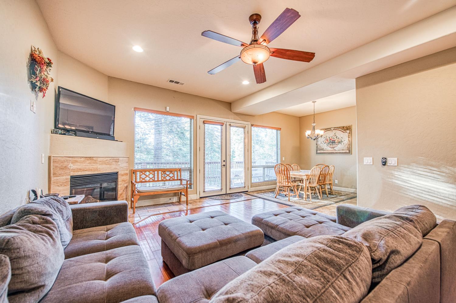 Condo in Shaver Lake - photo 2