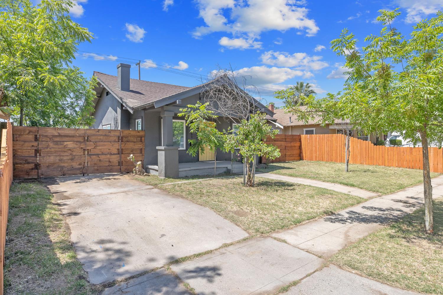 Single Family in Fresno - photo 3