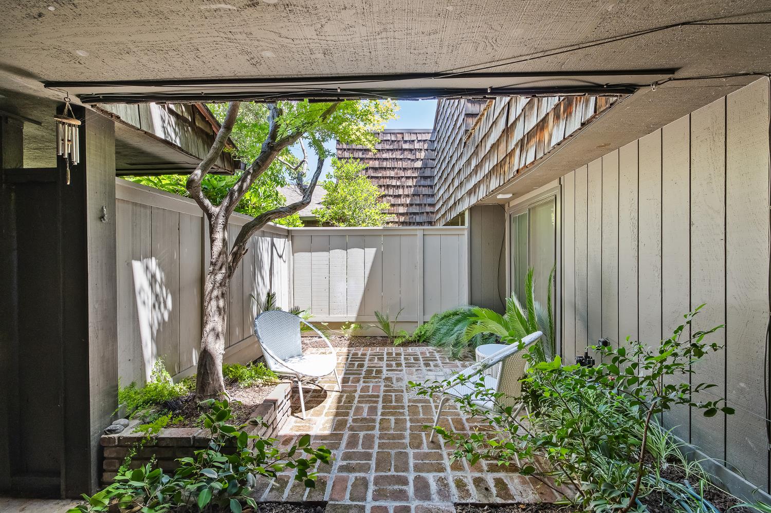 Condo in Fresno - photo 3