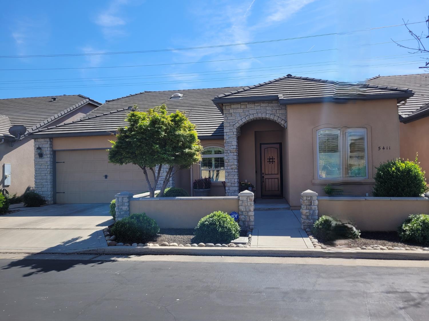Single Family in Visalia