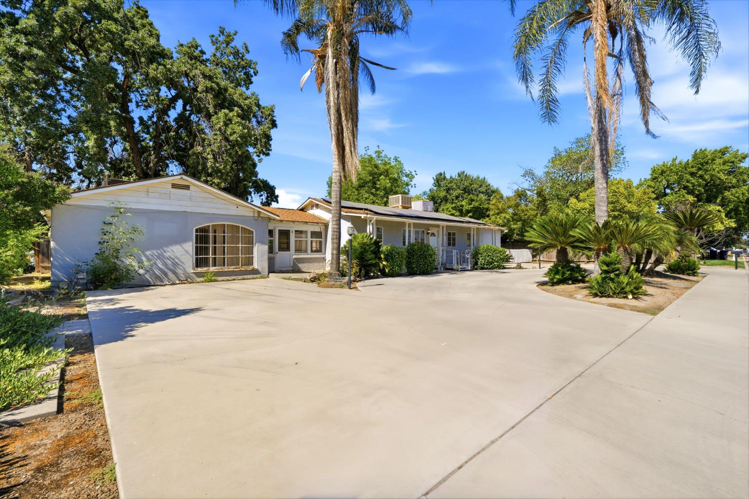 Single Family in Visalia - photo 3