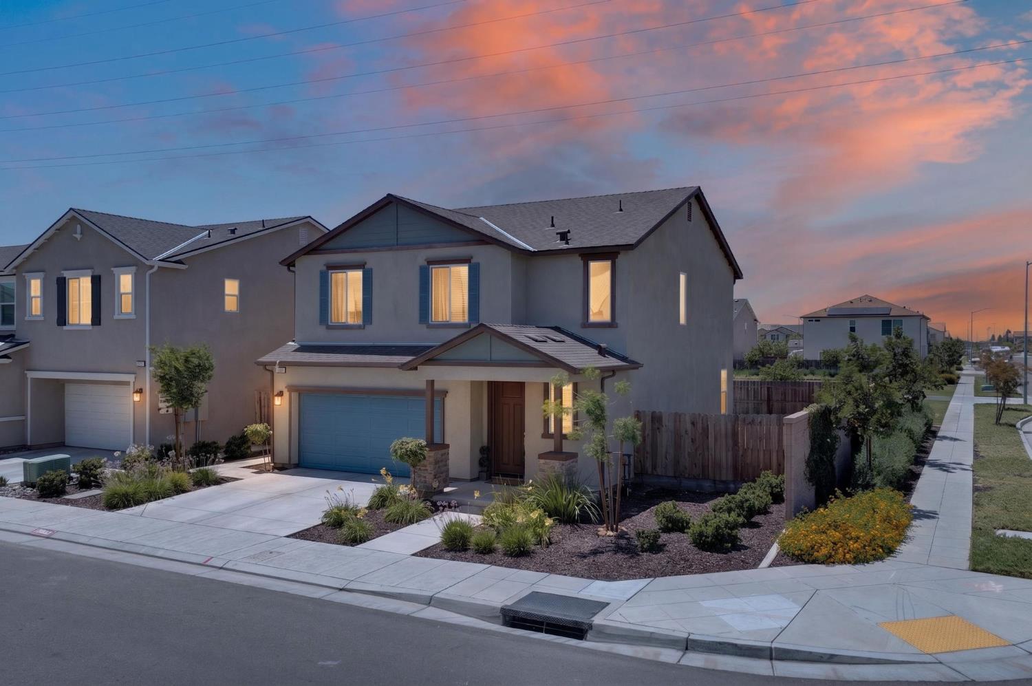 Single Family in Fresno - photo 2