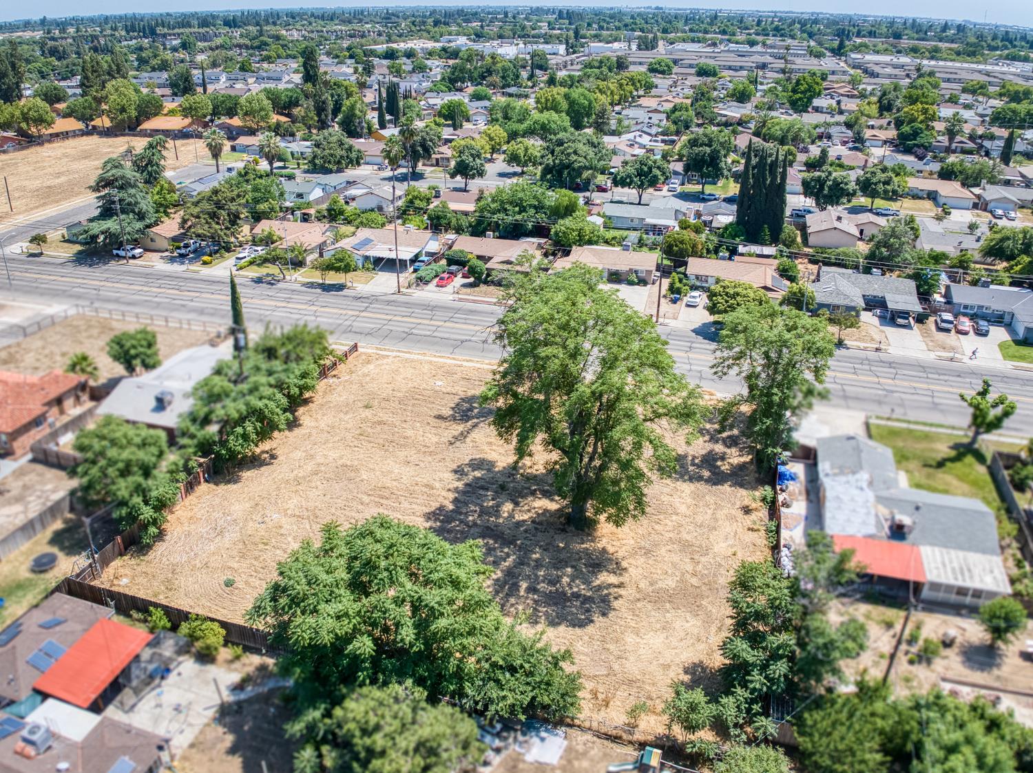 Vacant Lot in Fresno - photo 3
