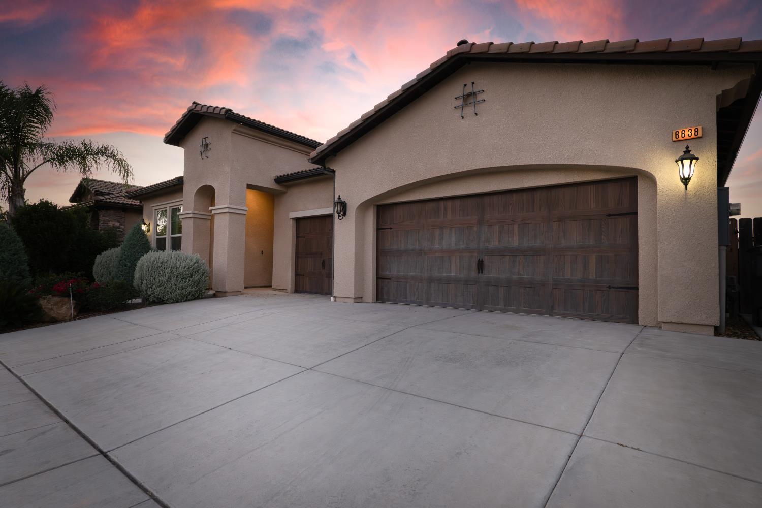 Single Family in Fresno - photo 3