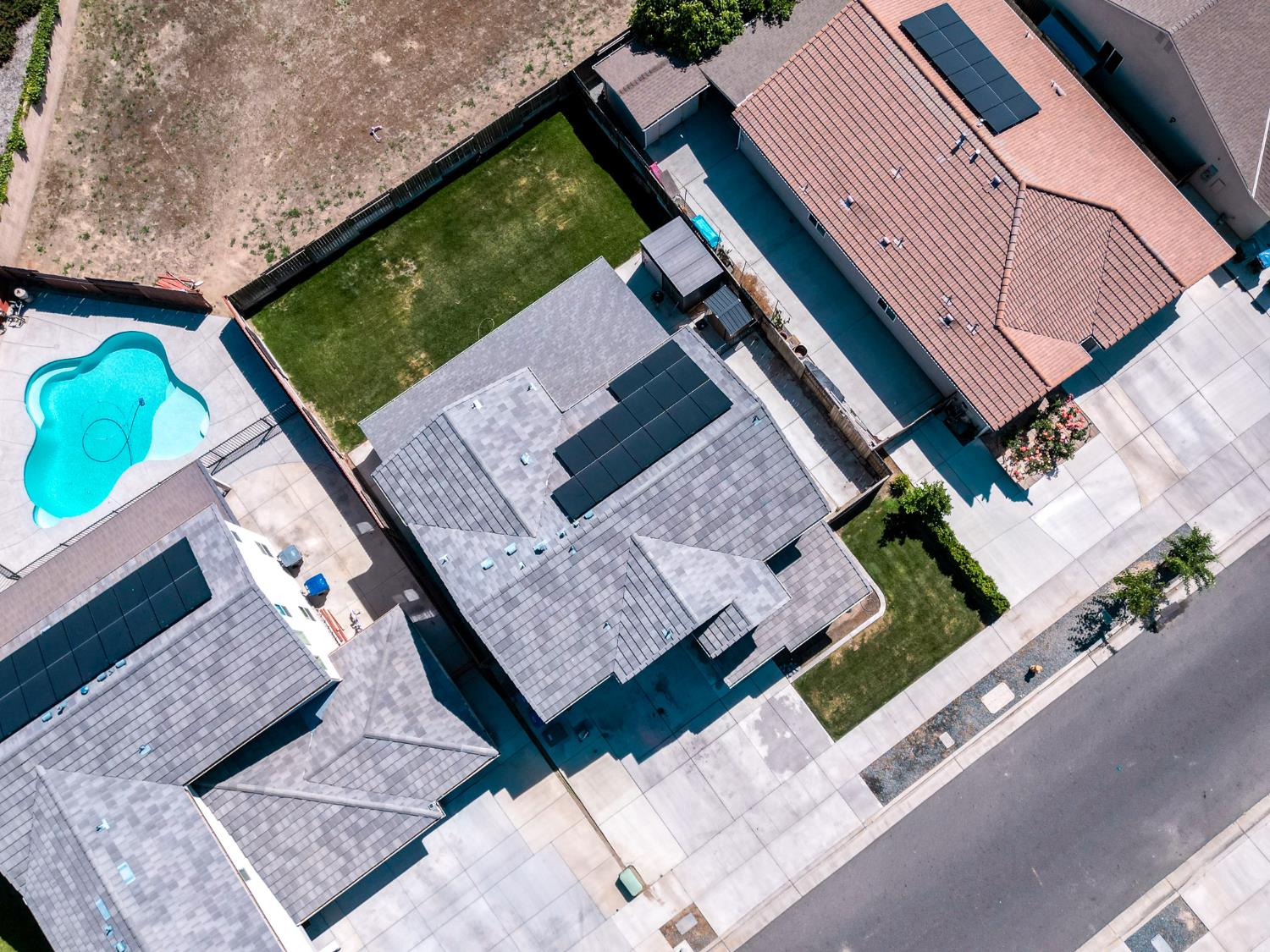 Single Family in Visalia - photo 3