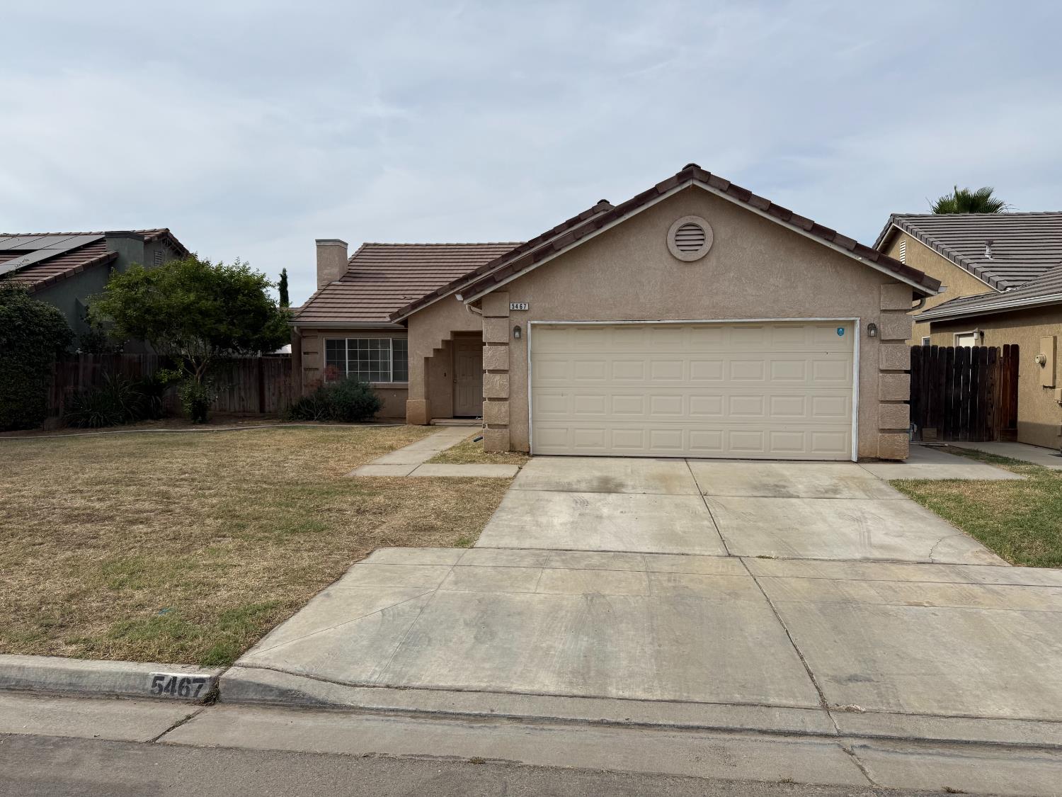 Single Family in Fresno - photo 2