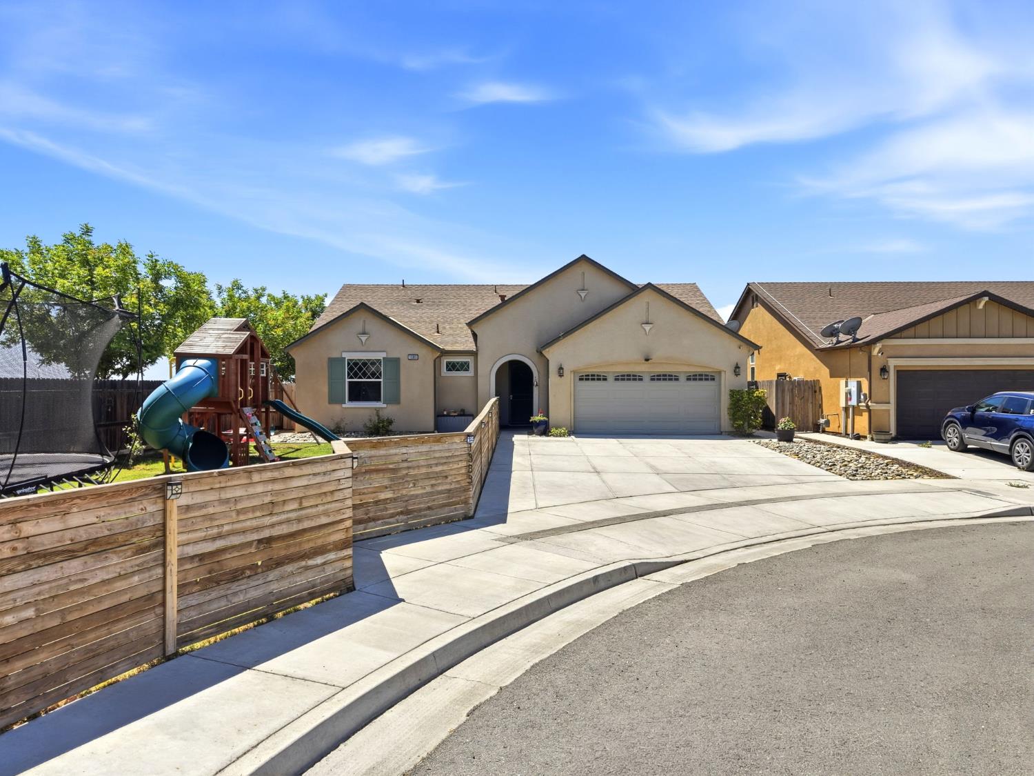Single Family in Hanford - photo 2