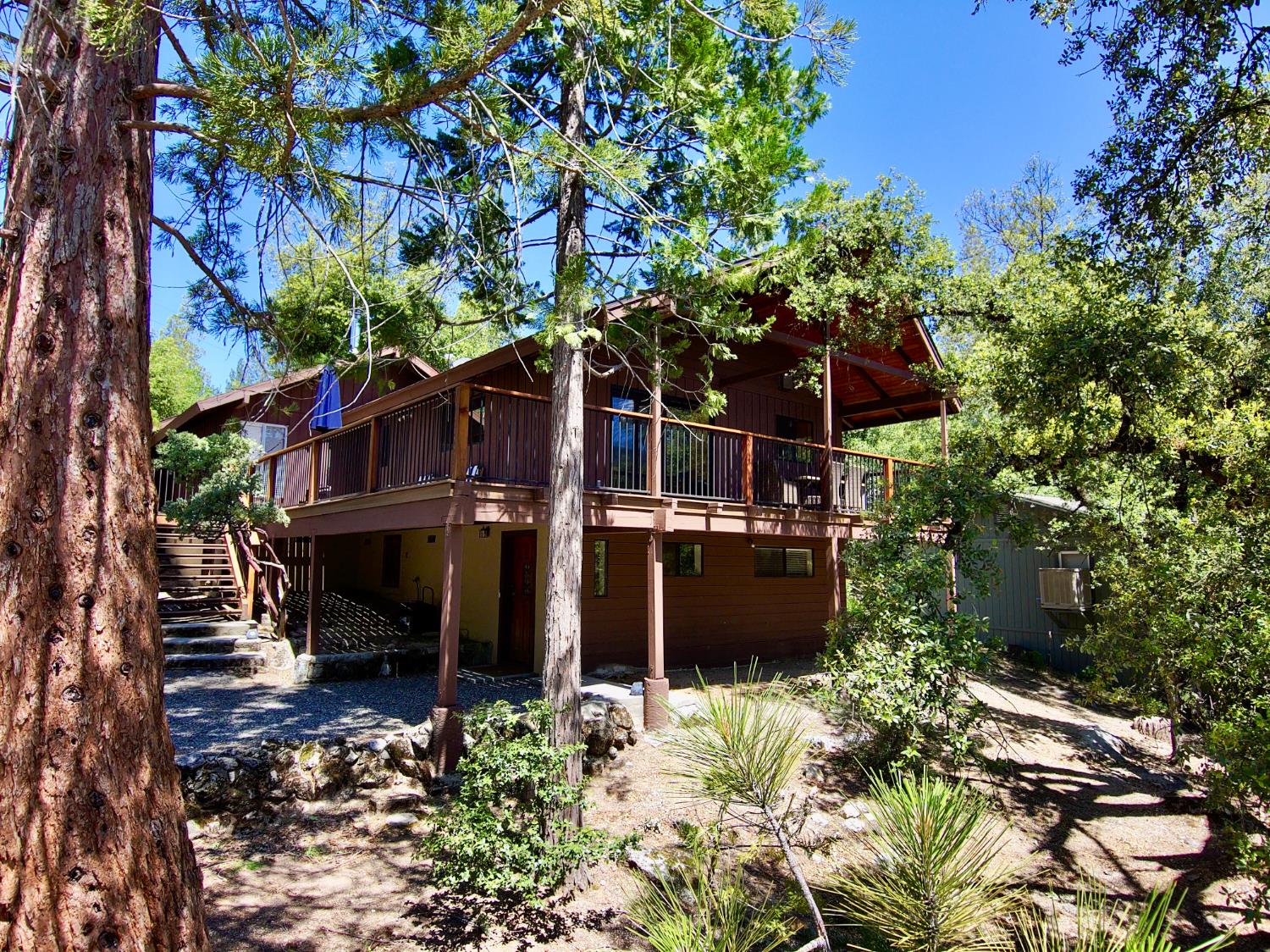 Single Family in Bass Lake - main photo