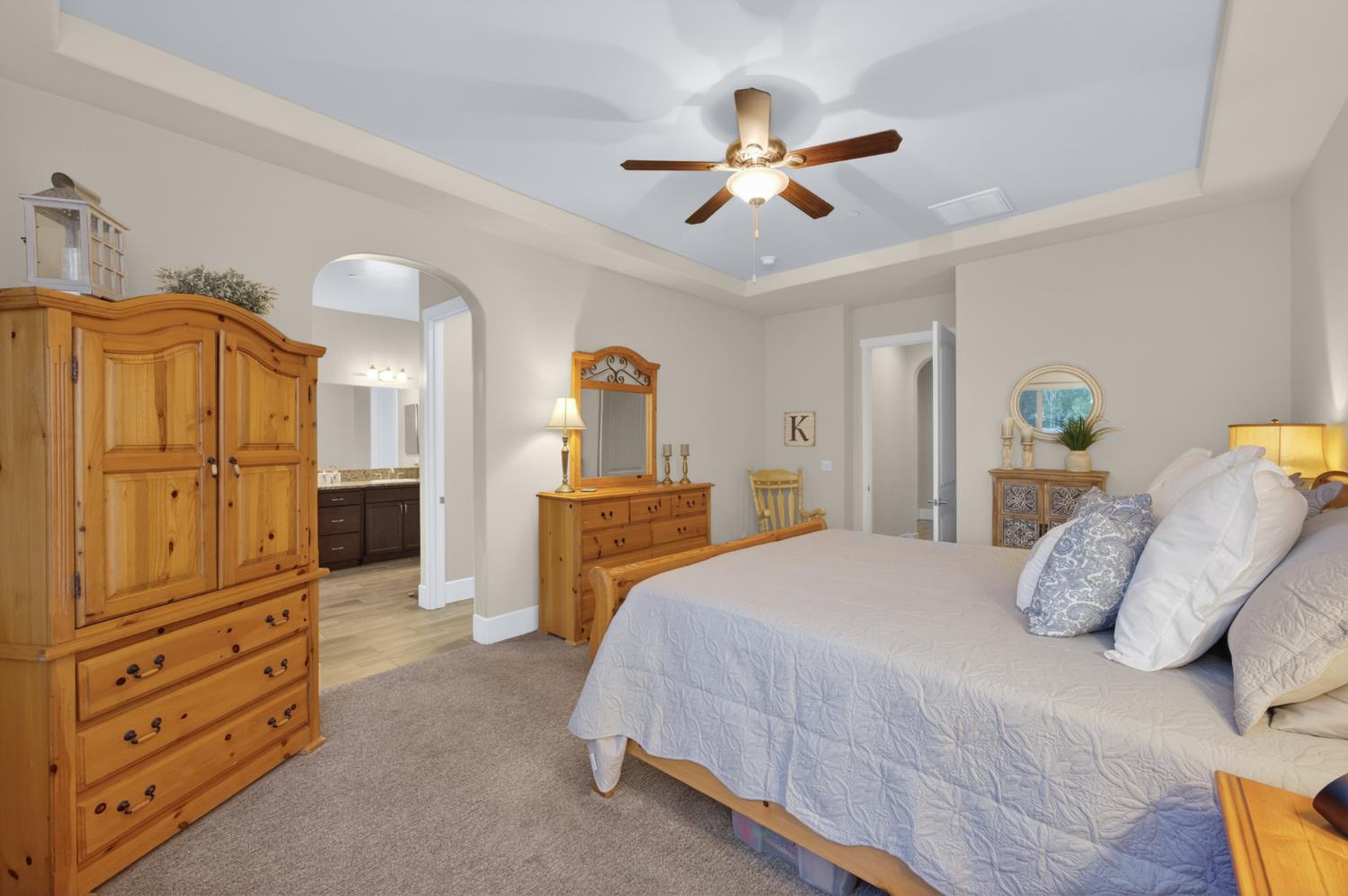 Photo 33