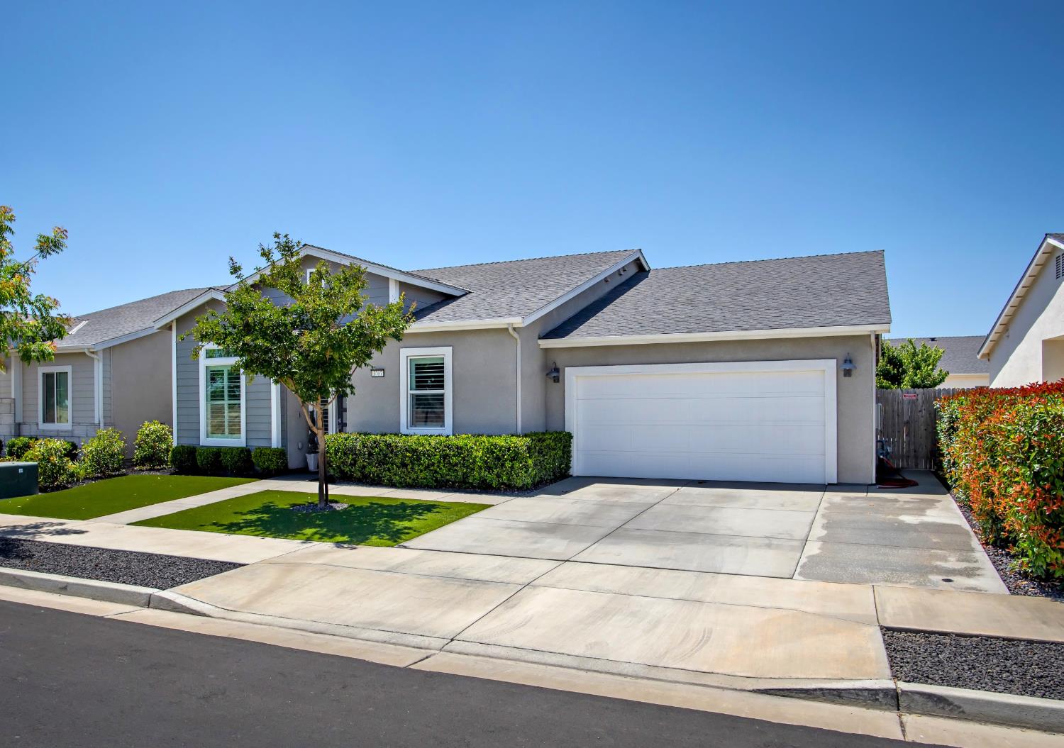 Single Family in Visalia - photo 3