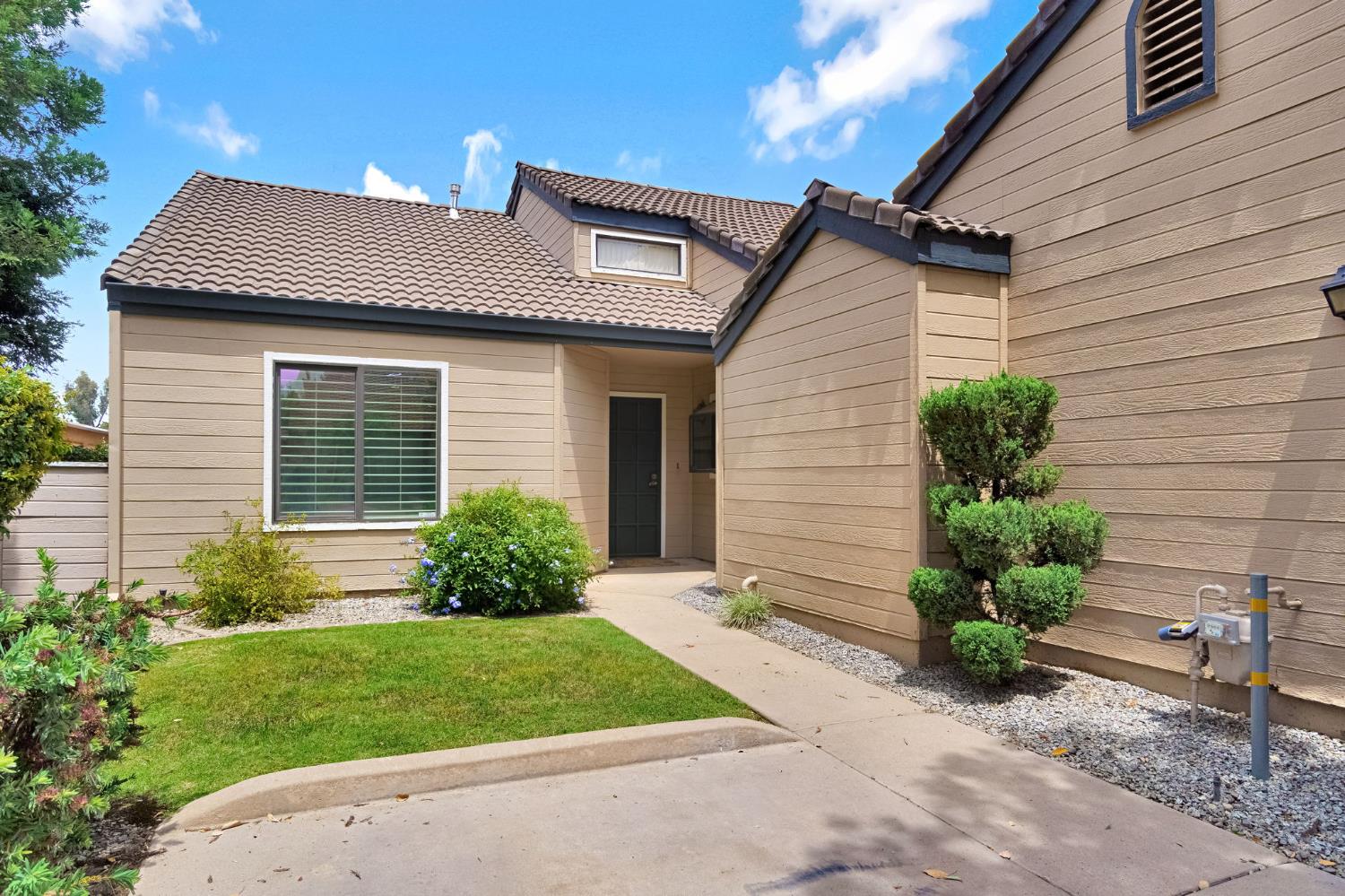 Condo in Fresno - photo 3