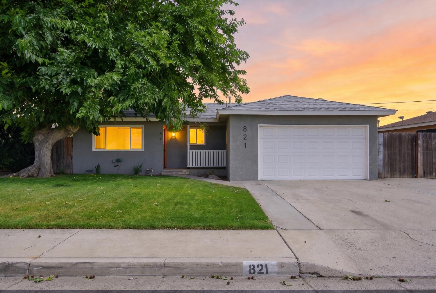 Single Family in Clovis - photo 2