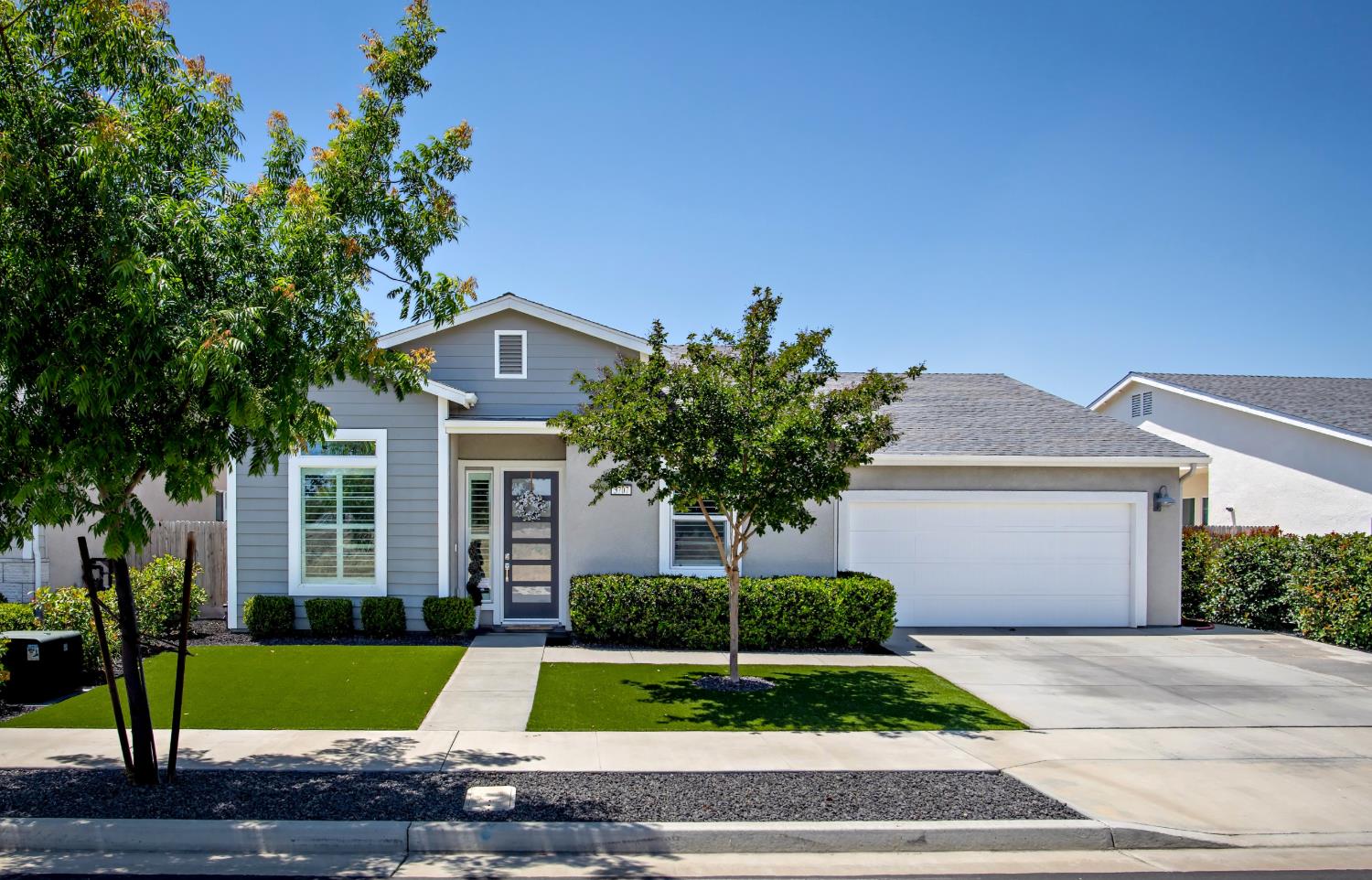Single Family in Visalia
